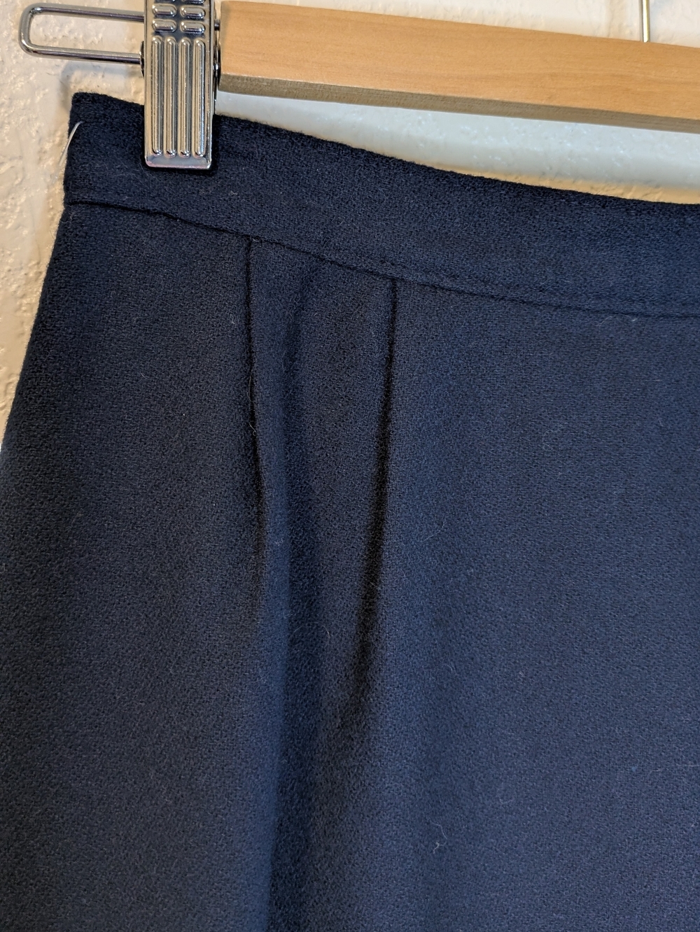 Pendleton Vintage 100% Wool Navy Midi Skirt - Picture 4 of 6